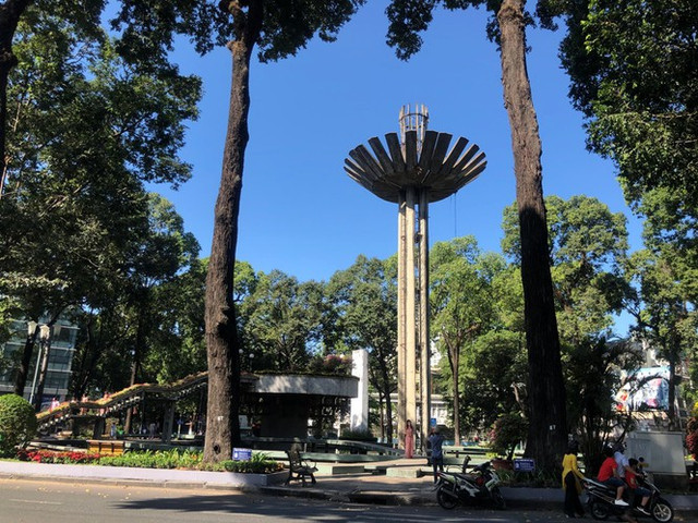 Sài Gòn đẹp dịu dàng sáng mùng 1 tết - Hình 5 Sai Gon dep diu dang sang mung 1 tet-Hinh-5