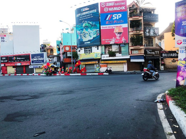 Sài Gòn đẹp dịu dàng sáng mùng 1 tết - Hình 13 Sai Gon dep diu dang sang mung 1 tet-Hinh-13