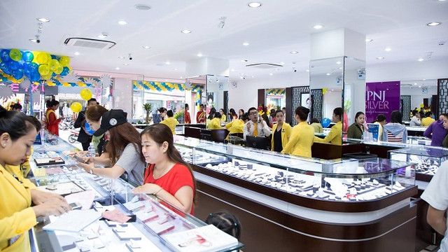 PNJ đặt kế hoạch lãi hơn 1.300 tỷ, phát hành 2,6 triệu cổ phiếu ESOP PNJ dat ke hoach lai hon 1.300 ty, phat hanh 2,6 trieu co phieu ESOP