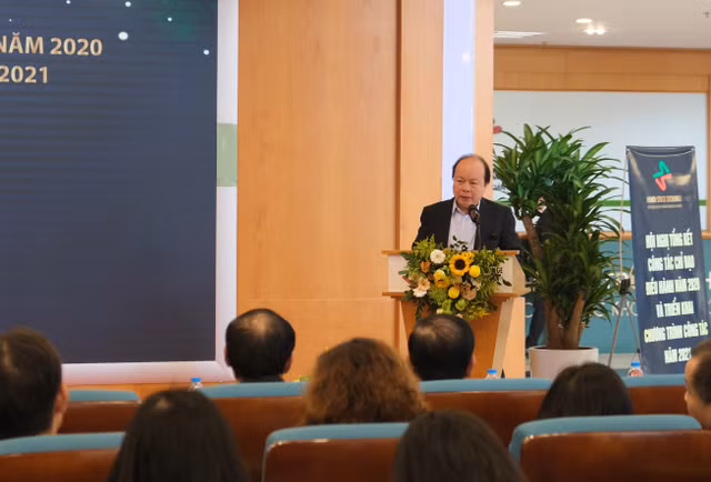 HNX-Index tang 40% so voi dau nam, gia tri giao dich tang gan 55%