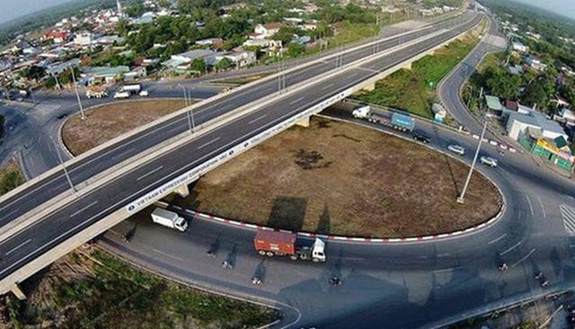CII muốn phát hành 200 triệu cổ phiếu để dự phòng trả nợ, đưa ra 2 phương án kinh doanh CII muon phat hanh 200 trieu co phieu de du phong tra no, dua ra 2 phuong an kinh doanh