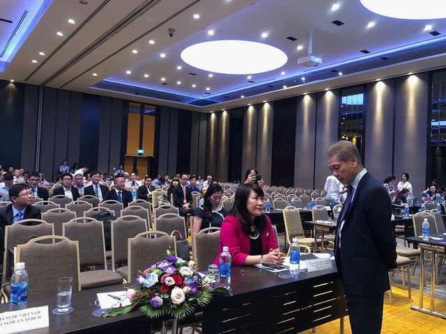 Trước giờ G, vì sao Eximbank lại hoãn tổ chức Đại hội cổ đông lần thứ 3? Truoc gio G, vi sao Eximbank lai hoan to chuc Dai hoi co dong lan thu 3?