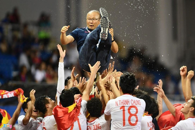 Bóng đá Việt Nam tràn đầy hy vọng trong năm 2020 Bong da Viet Nam tran day hy vong trong nam 2020