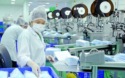 Doanh nghiệp y tế, hàng tiêu dùng thu lãi lớn trong đại dịch COVID-19 Doanh nghiep y te, hang tieu dung thu lai lon trong dai dich COVID-19
