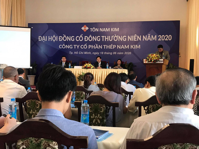 Thép Nam Kim: Dòng tiền kinh doanh âm hơn 800 tỷ, sản lượng thép quý 2 ước giảm 15% Thep Nam Kim: Dong tien kinh doanh am hon 800 ty, san luong thep quy 2 uoc giam 15%