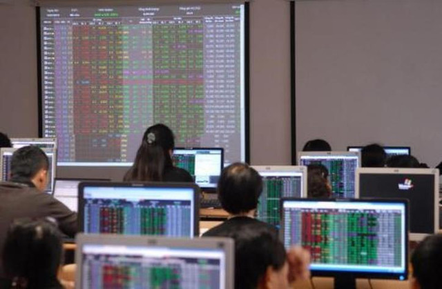 Chứng khoán ngày 31/5: Cổ phiếu nào nên chú ý? Chung khoan ngay 31/5: Co phieu nao nen chu y?