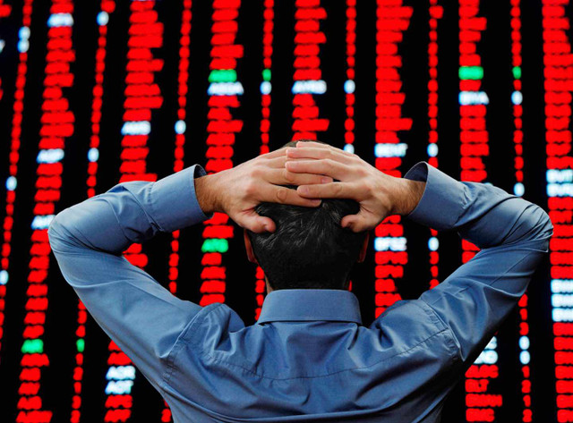 Cổ phiếu ngân hàng và bất động sản đỏ sàn, VN-Index bay gần 43 điểm phiên sáng - Hình 2 Co phieu ngan hang va bat dong san do san, VN-Index bay gan 43 diem phien sang-Hinh-2