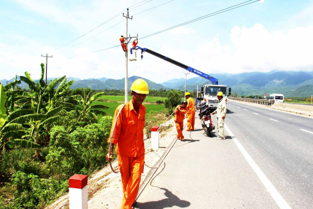 Điện lực Khánh Hoà lỗ 11 tỷ trong quý 1 do… thu không đủ chi Dien luc Khanh Hoa lo 11 ty trong quy 1 do… thu khong du chi
