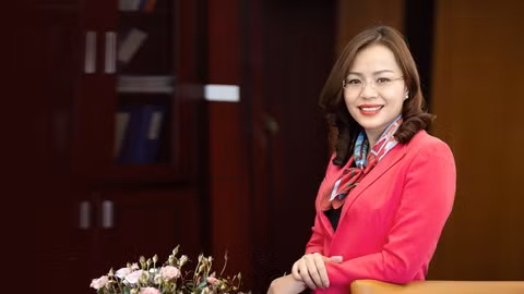 Tan Chu tich ROS dang ky mua vao 1 trieu co phieu