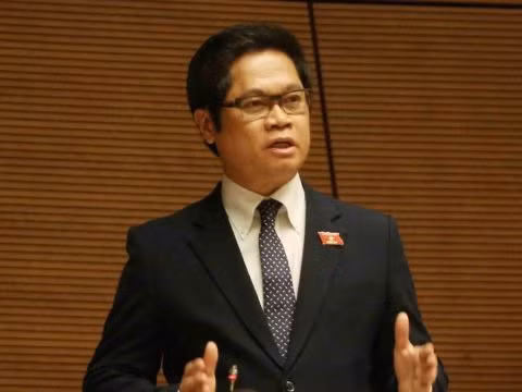 Chu tich VCCI: 'Mong moi cua doanh nghiep la thuc thi nhanh, minh bach cac goi ho tro'