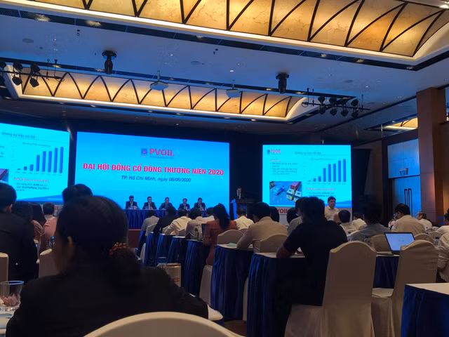 DHDCD PV Oil: San luong xau nhat se giam ‘khung khiep’ 18%, thoai von Petec