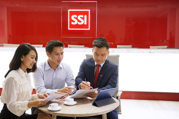 Chứng khoán SSI đã bán gần 600.000 cổ phiếu ELC trong lúc thị giá tăng mạnh Chung khoan SSI da ban gan 600.000 co phieu ELC trong luc thi gia tang manh