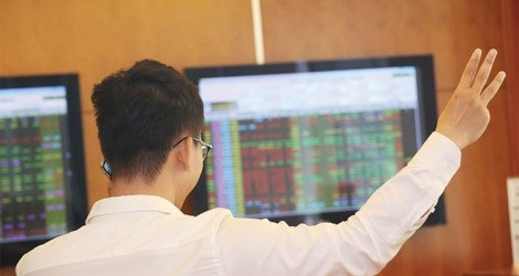 Chứng khoán ngày 3/12: Những cổ phiếu nào được khuyến nghị? Chung khoan ngay 3/12: Nhung co phieu nao duoc khuyen nghi?