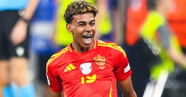 Lamine Yamal mới 16 tuổi đã tỏa sáng ở Euro: Đắt giá cỡ nào? - Hình 2 Lamine Yamal moi 16 tuoi da toa sang o Euro: Dat gia co nao?-Hinh-2