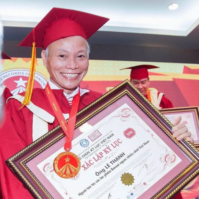 Dàn bonsai mọc ngược độc nhất tại Việt Nam Dan bonsai moc nguoc doc nhat tai Viet Nam