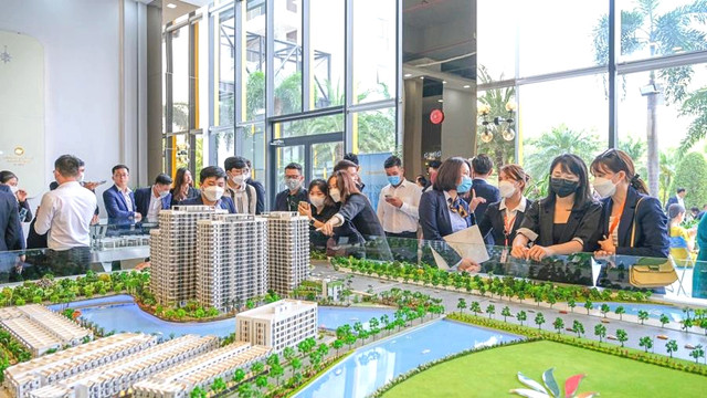 Phát Đạt huy động 1.200 tỷ đồng từ chào bán cổ phiếu cho cổ đông hiện hữu - Hình 2 Phat Dat huy dong 1.200 ty dong tu chao ban co phieu cho co dong hien huu-Hinh-2