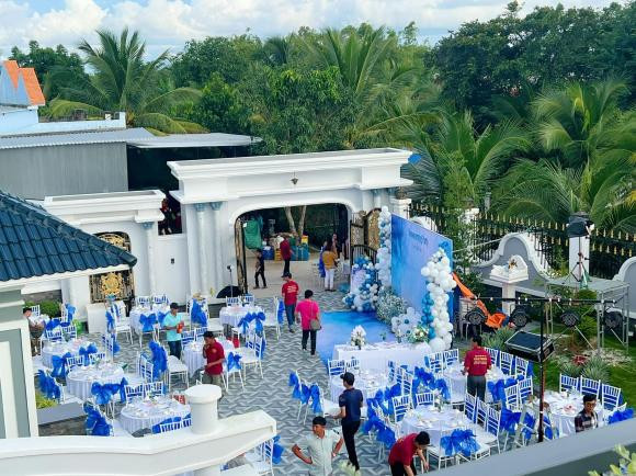 Cận cảnh biệt thự rộng 3.000 m2 là tổ ấm của Hà Trí Quang - Thanh Đoàn - Hình 3 Can canh biet thu rong 3.000 m2 la to am cua Ha Tri Quang - Thanh Doan-Hinh-3