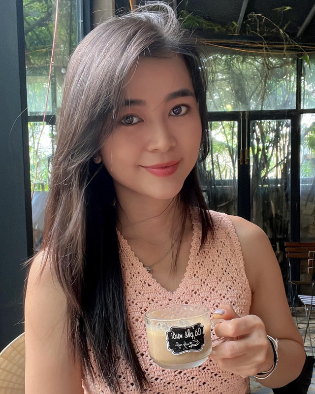 Cận cảnh sắc đẹp các nữ phi công ở Việt Nam: Không thua diễn viên, hoa hậu - Hình 9 Can canh sac dep cac nu phi cong o Viet Nam: Khong thua dien vien, hoa hau-Hinh-9