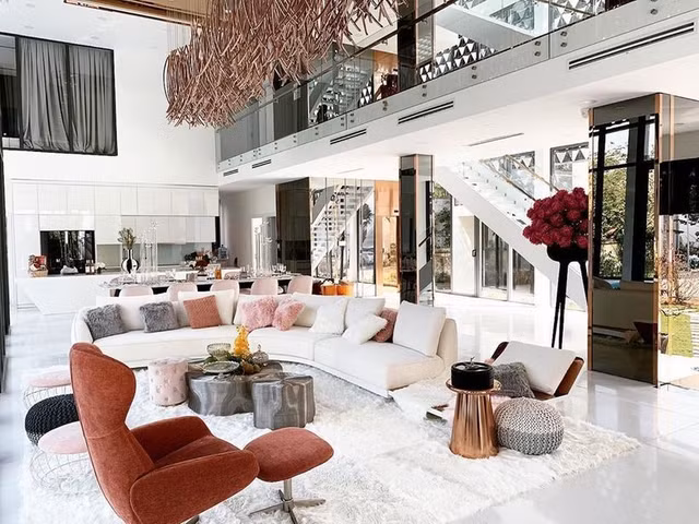 Choang voi loat biet thu xa hoa cua sao Viet tung bi trom-Hinh-7