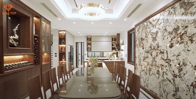 Cận cảnh biệt thự rộng 500m2 như cung điện của đại gia Thái Nguyên - Hình 11 Can canh biet thu rong 500m2 nhu cung dien cua dai gia Thai Nguyen-Hinh-11
