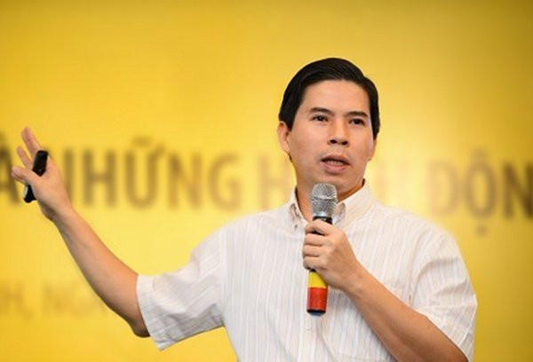 Em gái Chủ tịch Nguyễn Đức Tài muốn bán lượng lớn cổ phiếu MWG - Hình 2 Em gai Chu tich Nguyen Duc Tai muon ban luong lon co phieu MWG-Hinh-2