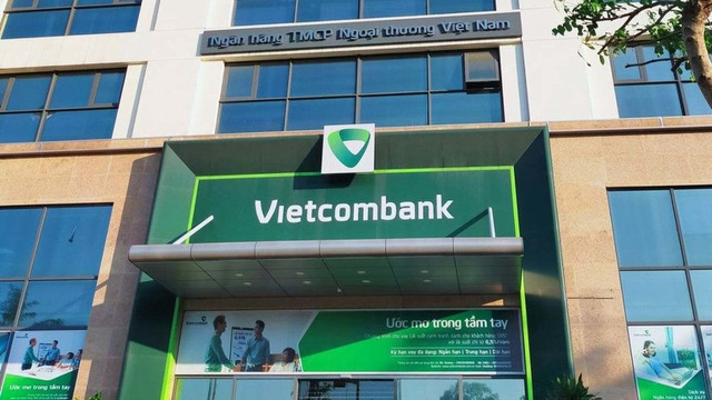 VCB tăng trần phiên 28/2, vốn hóa vượt 540 nghìn tỷ đồng VCB tang tran phien 28/2, von hoa vuot 540 nghin ty dong