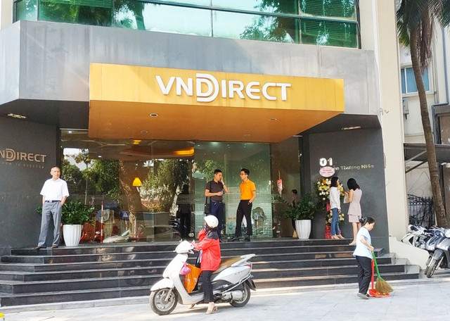 VNDirect lên kế hoạch chào bán cổ phiếu, dự thu về gần 2.440 tỷ đồng - Hình 2 VNDirect len ke hoach chao ban co phieu, du thu ve gan 2.440 ty dong-Hinh-2