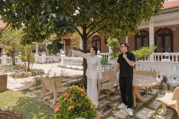 Khám phá biệt phủ 10.000m2 phong cách cổ xưa của Lý Nhã Kỳ - Hình 10 Kham pha biet phu 10.000m2 phong cach co xua cua Ly Nha Ky-Hinh-10