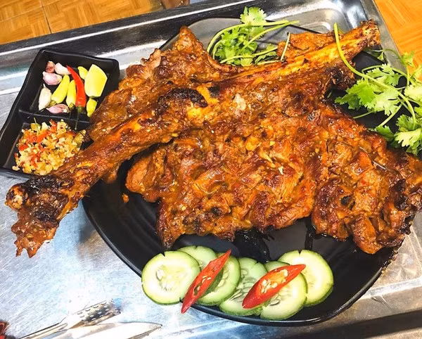 Ca mat quy xau xi nhung gia gan 10 trieu dong/con-Hinh-9