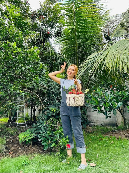 Khu vườn ngập hoa trái như khu sinh thái của Mỹ Tâm - Hình 5 Khu vuon ngap hoa trai nhu khu sinh thai cua My Tam-Hinh-5