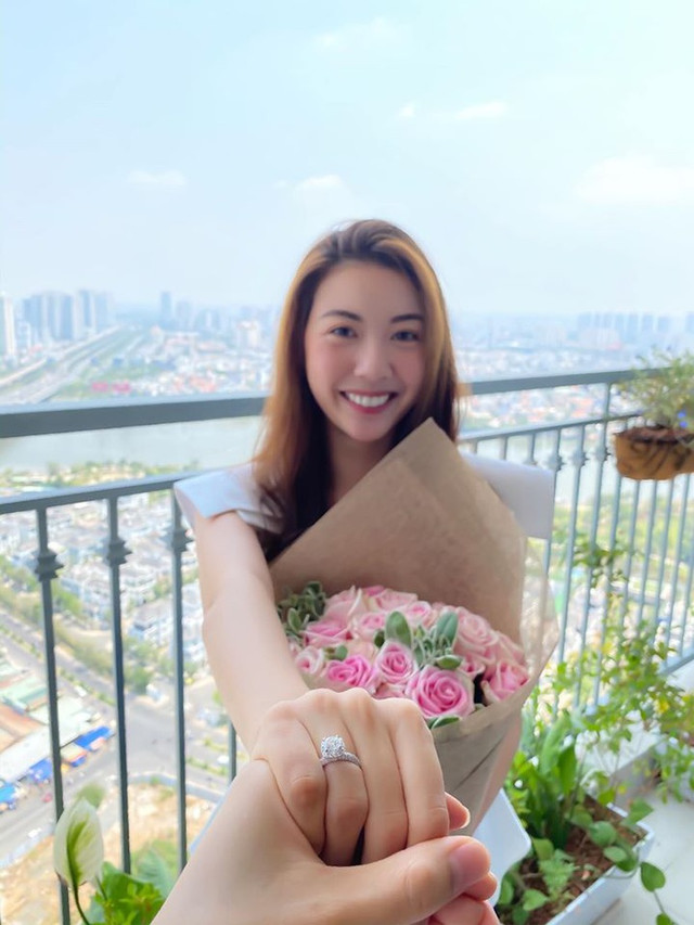 Cận cảnh Penhouse 400m2 tuyệt đẹp của Á hậu Thúy Vân Can canh Penhouse 400m2 tuyet dep cua A hau Thuy Van