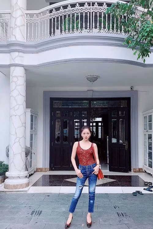 Nhung biet thu long lay cua Le Quyen