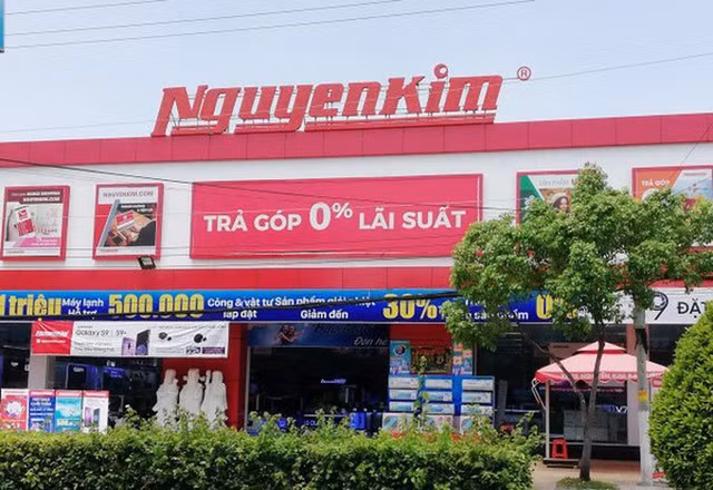 Truoc khi ve tay ty phu Thai, Nguyen Kim lam an the nao?