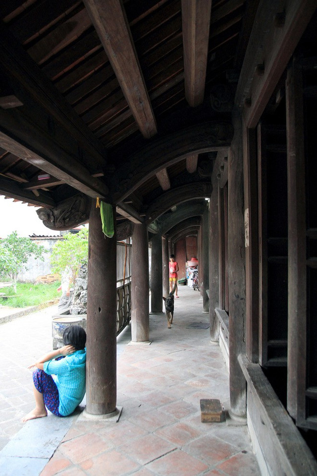 Cận cảnh loạt nhà gỗ lim tiền tỷ của giới nhà giàu Việt - Hình 3 Can canh loat nha go lim tien ty cua gioi nha giau Viet-Hinh-3