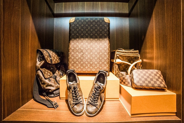 Che bai khu cach ly Covid-19, Vu Khac Tiep co gia san 