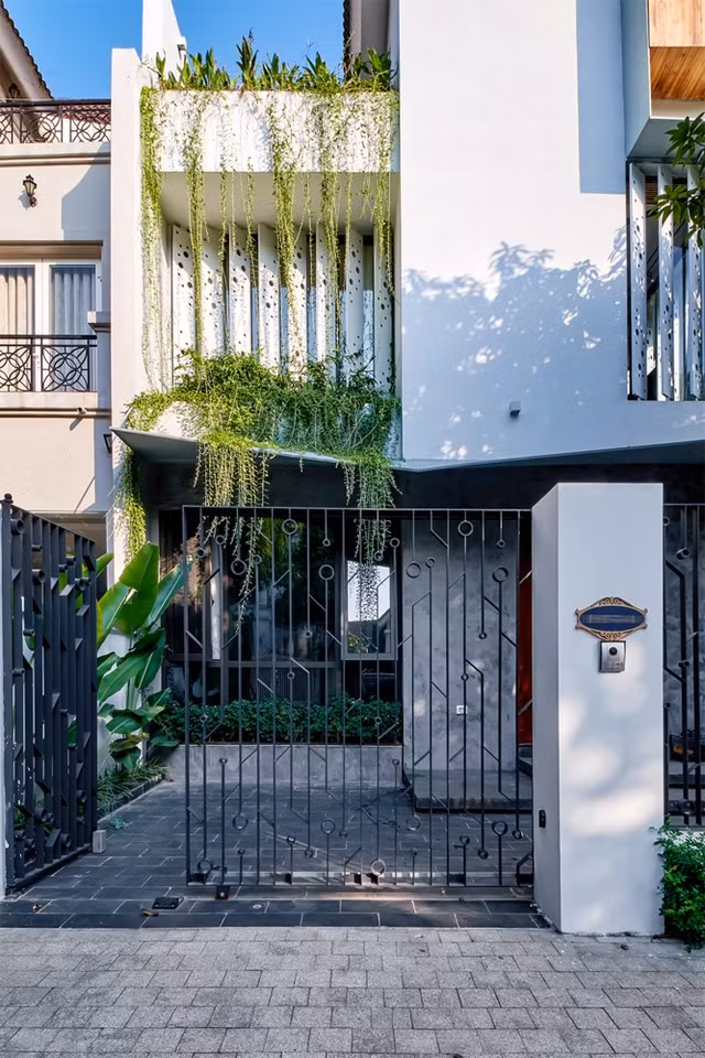 Can canh ngoi nha dung be tong chan nang, huong Tay van mat ruoi-Hinh-4