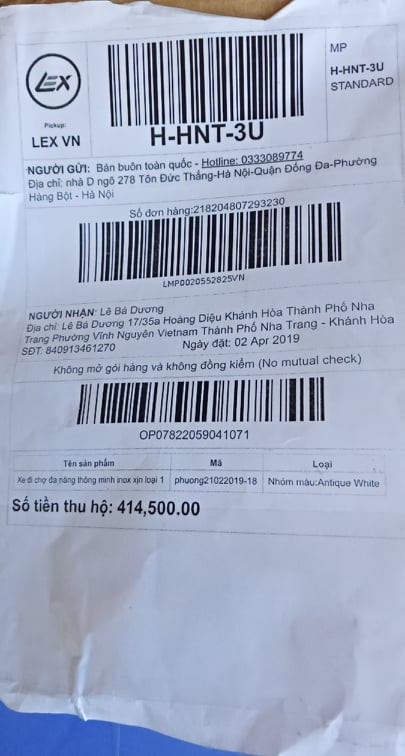Khách hàng bức xúc vì đặt mua xe đẩy hàng, Lazada ship... quần lót - Hình 2 Khach hang buc xuc vi dat mua xe day hang, Lazada ship... quan lot-Hinh-2
