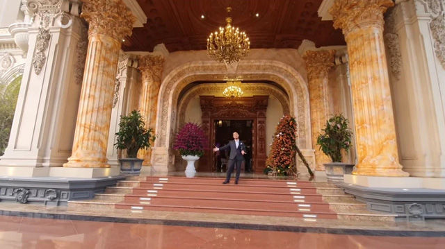 Cận cảnh lâu đài lớn nhất Đông Nam Á của đại gia Ninh Bình - Hình 5 Can canh lau dai lon nhat Dong Nam A cua dai gia Ninh Binh-Hinh-5