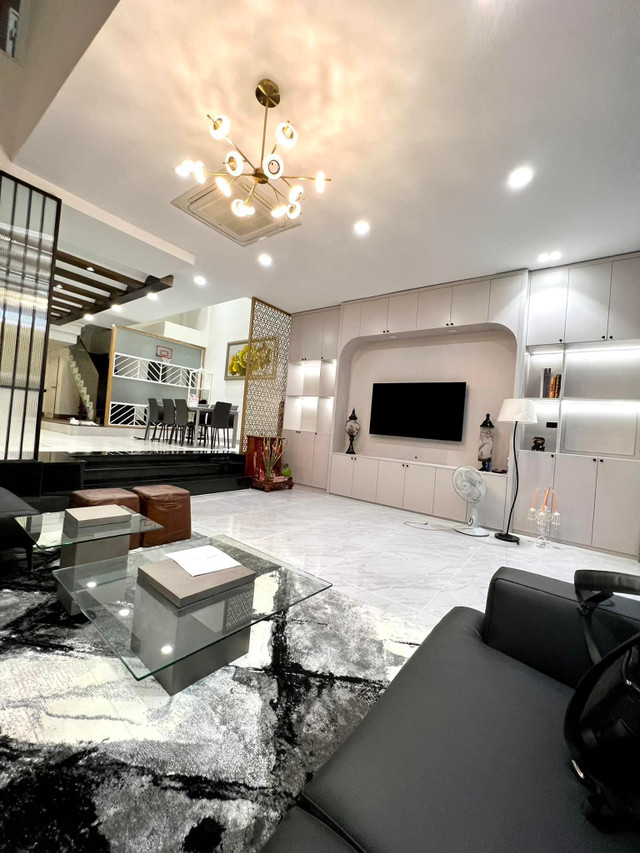 Cận cảnh biệt thự hơn 20 tỷ đồng của ca sỹ Hồ Quang Hiếu - Hình 5 Can canh biet thu hon 20 ty dong cua ca sy Ho Quang Hieu-Hinh-5