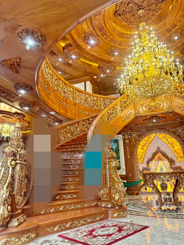 Cận cảnh dinh thự Lang Truyền được dát vàng rộng 3.000m2 - Hình 5 Can canh dinh thu Lang Truyen duoc dat vang rong 3.000m2-Hinh-5