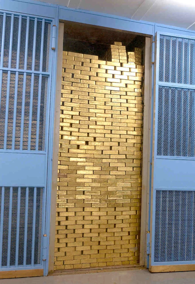 Can canh ham chua 6.000 tan vang-Hinh-5