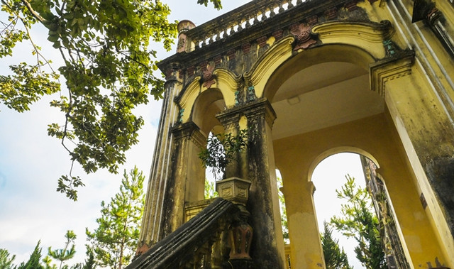 Cận cảnh dinh thự cổ 10.000m2 xa hoa bậc nhất một thời vùng Tây Bắc - Hình 7 Can canh dinh thu co 10.000m2 xa hoa bac nhat mot thoi vung Tay Bac-Hinh-7