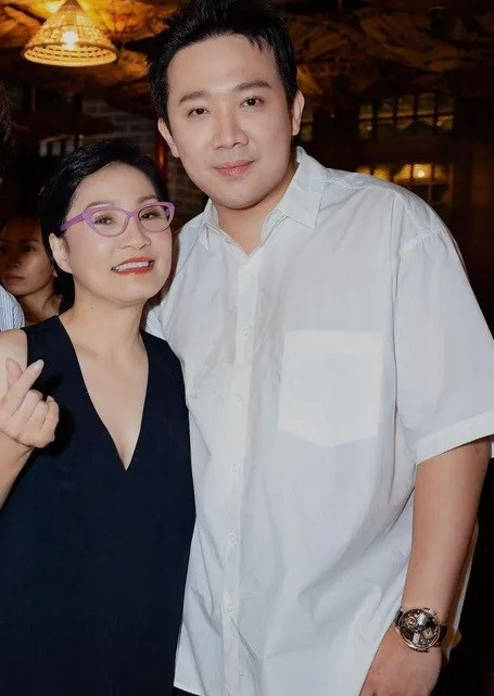 Ngoài nước hoa, Trấn Thành còn sở hữu bộ sưu tập đồng hồ tiền tỷ - Hình 3 Ngoai nuoc hoa, Tran Thanh con so huu bo suu tap dong ho tien ty-Hinh-3