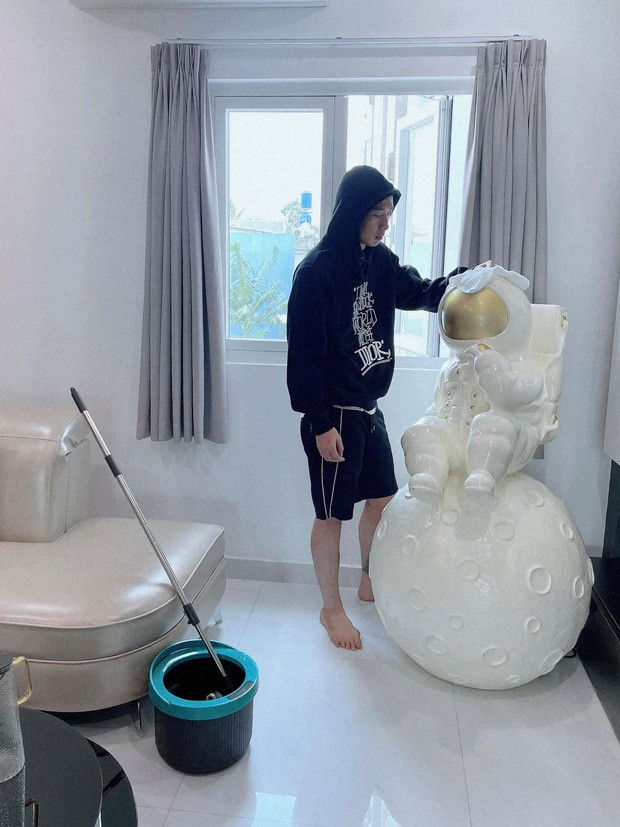 Khám phá căn hộ của nam chính Tuấn Trần trong phim Mai - Hình 6 Kham pha can ho cua nam chinh Tuan Tran trong phim Mai-Hinh-6