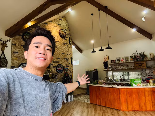 Biệt thự nhà vườn của “Nam Tào” Đỗ Duy Nam ngập hoa trái - Hình 10 Biet thu nha vuon cua “Nam Tao” Do Duy Nam ngap hoa trai-Hinh-10