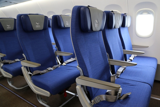 Khám phá bên trong máy bay “made in China” vừa hạ cánh tại Việt Nam - Hình 5 Kham pha ben trong may bay “made in China” vua ha canh tai Viet Nam-Hinh-5