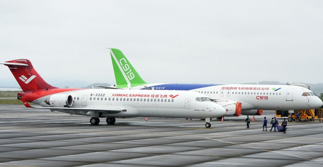 Khám phá bên trong máy bay “made in China” vừa hạ cánh tại Việt Nam - Hình 2 Kham pha ben trong may bay “made in China” vua ha canh tai Viet Nam-Hinh-2