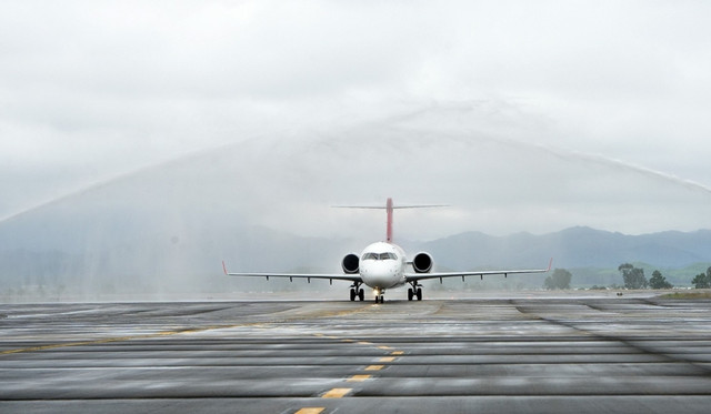 Khám phá bên trong máy bay “made in China” vừa hạ cánh tại Việt Nam - Hình 9 Kham pha ben trong may bay “made in China” vua ha canh tai Viet Nam-Hinh-9