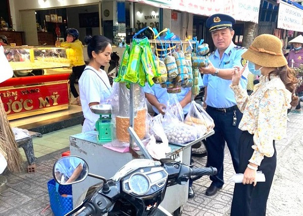 Noi lo an toan ve sinh thuc pham mua le hoi-Hinh-2