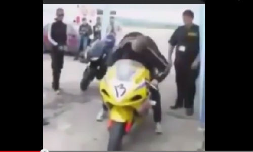 Xuất hiện thánh nẹt pô phân khối lớn Xuat hien thanh net po phan khoi lon